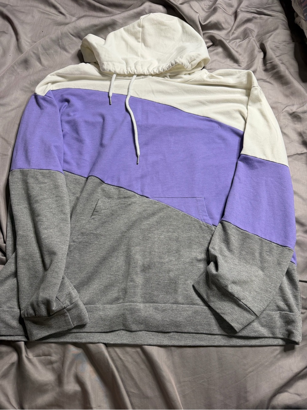 Tri-Block Hooded Sweatshirt in Lavender, Cream & Gray